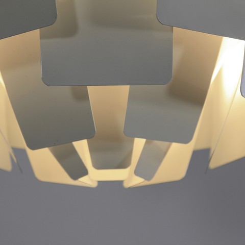 ARTICHOKE Pendant Lamp (72 cm) by Poul Henningsen ARTICHOKE Pendant Lamp (72 cm) by Poul Henningsen
