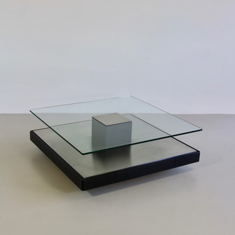Coffee Table T147 by Marco FANTONI for TECNO 1971 Coffee Table T147 by Marco FANTONI for TECNO 1971