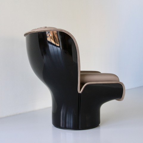 The ELDA Chair by Joe COLOMBO The ELDA Chair by Joe COLOMBO
