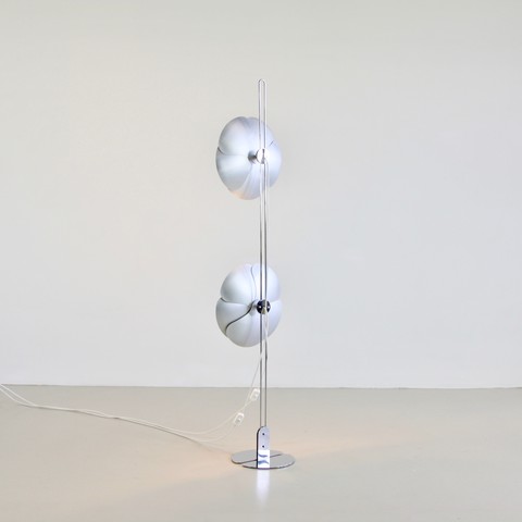 Floor Lamp by Olivier MOURGUE 1967, model 2093. Floor Lamp by Olivier MOURGUE 1967, model 2093.