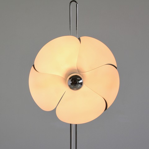 Floor Lamp by Olivier MOURGUE 1967, model 2093. Floor Lamp by Olivier MOURGUE 1967, model 2093.