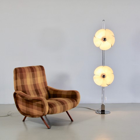 Floor Lamp by Olivier MOURGUE 1967, model 2093. Floor Lamp by Olivier MOURGUE 1967, model 2093.