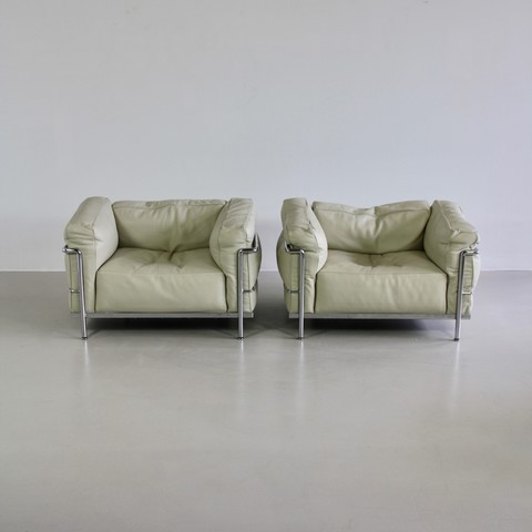 PAIR of Lounge Chairs LC3 by LE CORBUSIER, JEANNERET & PERRIAND, Cassina PAIR of Lounge Chairs LC3 by LE CORBUSIER, JEANNERET & PERRIAND, Cassina
