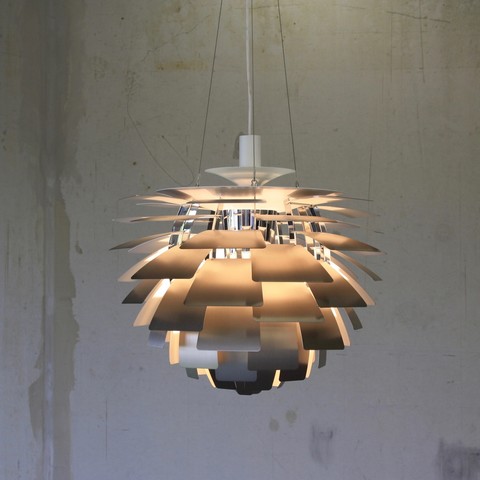 PH Artichoke Lamp by Louis POULSON PH Artichoke Lamp by Louis POULSON