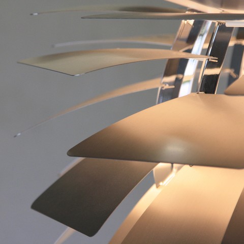 PH Artichoke Lamp by Louis POULSON PH Artichoke Lamp by Louis POULSON
