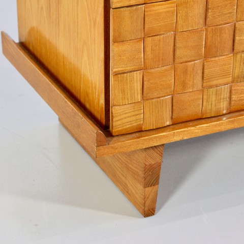Sideboard/ Chest by Paul LASZLO, U.S.A. Sideboard/ Chest by Paul LASZLO, U.S.A.