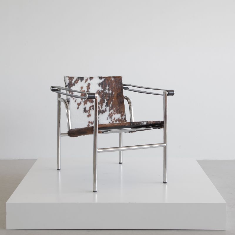 Original Armchair 'Fauteuil á Dossier Basculant'  LC1 by Le Corbusier, P. Jeanneret and C. Perriand