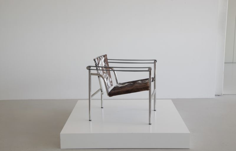 Original Armchair 'Fauteuil á Dossier Basculant'  LC1 by Le Corbusier, P. Jeanneret and C. Perriand