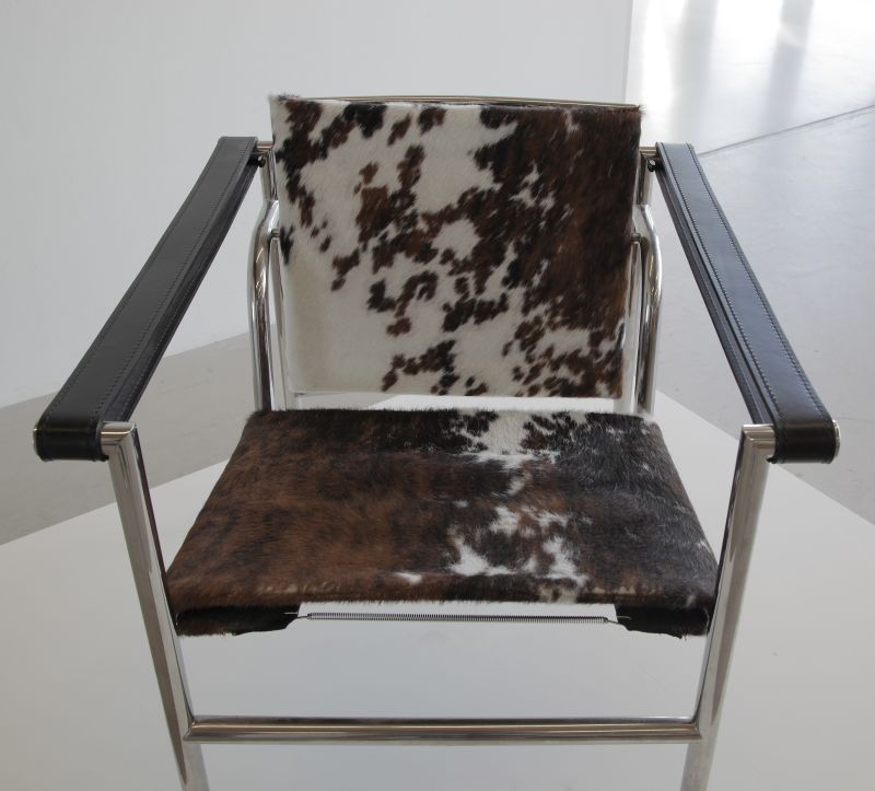 Original Armchair 'Fauteuil á Dossier Basculant'  LC1 by Le Corbusier, P. Jeanneret and C. Perriand