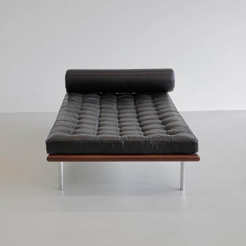 BARCELONA DAY BED, designed by Mies van der Rohe