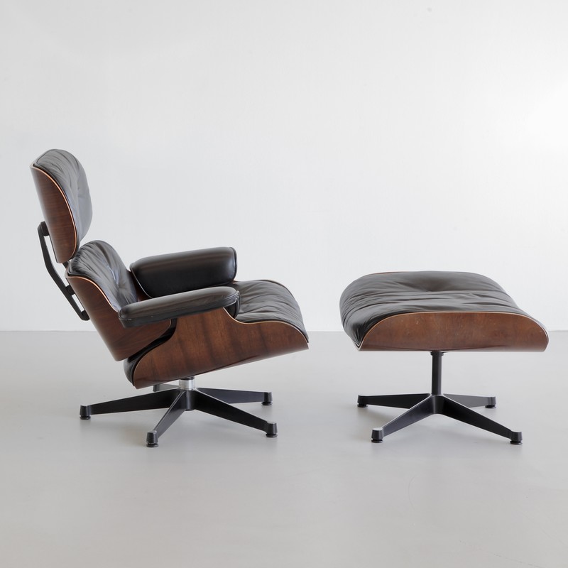 Charles & Ray EAMES Lounge Chair and Footstool, Vitra 1970s