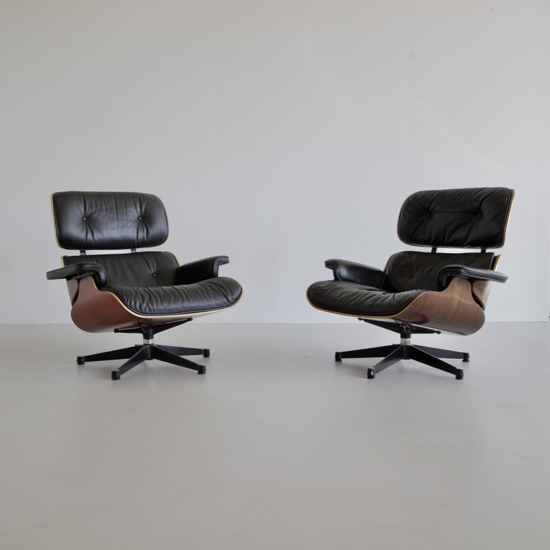 Charles & Ray EAMES Lounge Chair and Footstool, Vitra 1970s