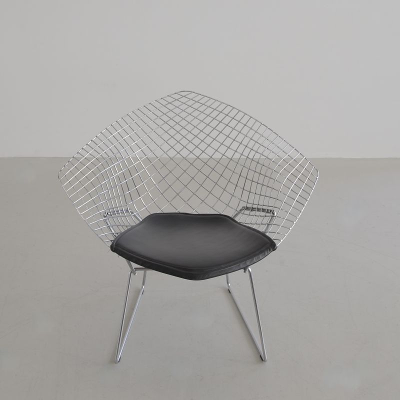 Diamond Chair by Harry BERTOIA, KNOLL INTERNATIONAL