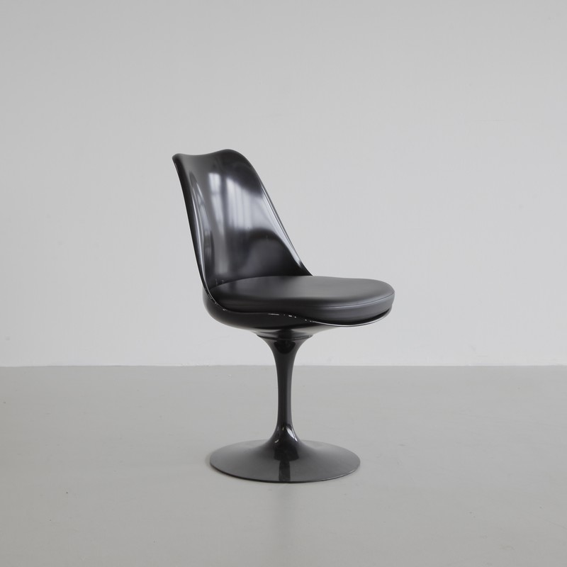 Eero SAARINEN revolving Tulip Chair, Knoll International