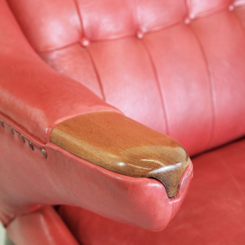 papa-bear-chair-hans-j-wegner-red-leather-footstool-space-and-chrome-vintage-detail