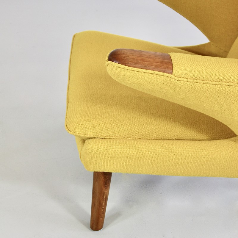 Hans J. WEGNER Armchair 