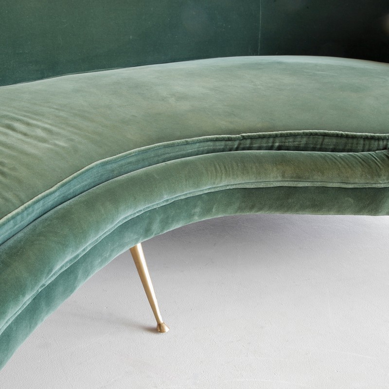 Large organic Sofa in the style of Ico PARISI