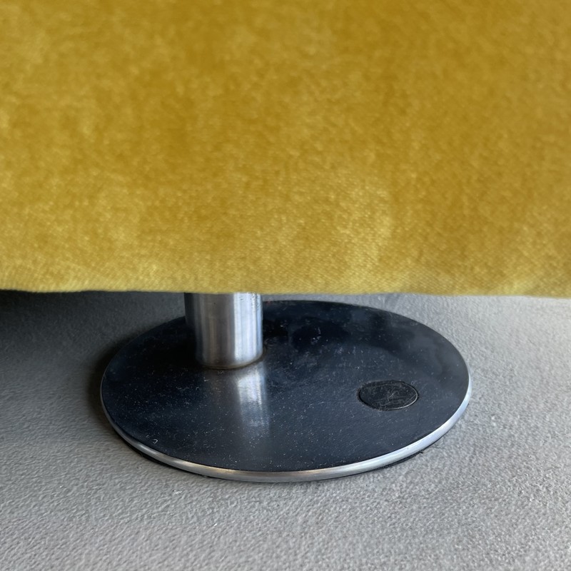 Large Sofa D120 by Valeria BORSANI and Alfredo BONETTI, TECNO MILANO 1966