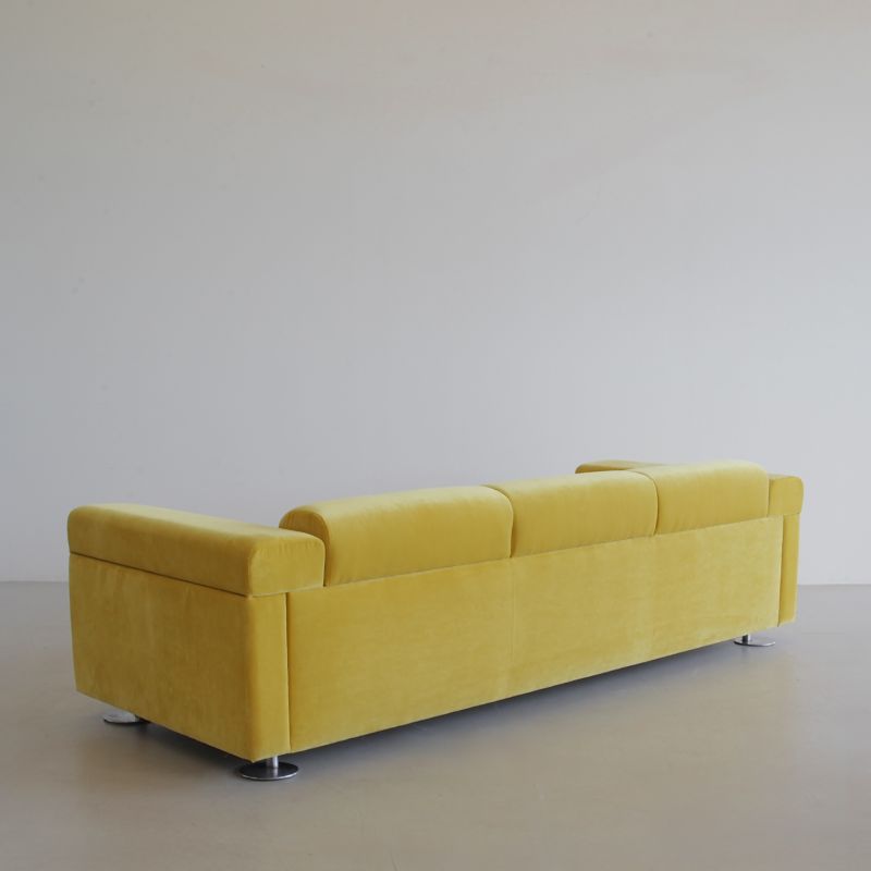 Large Sofa D120 by Valeria BORSANI and Alfredo BONETTI,  TECNO MILANO 1966