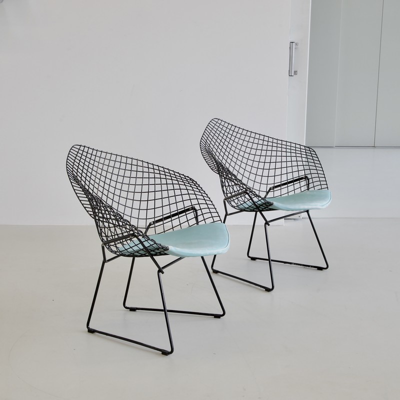 Pair of Early Black Diamond Chairs by Harry BERTOIA