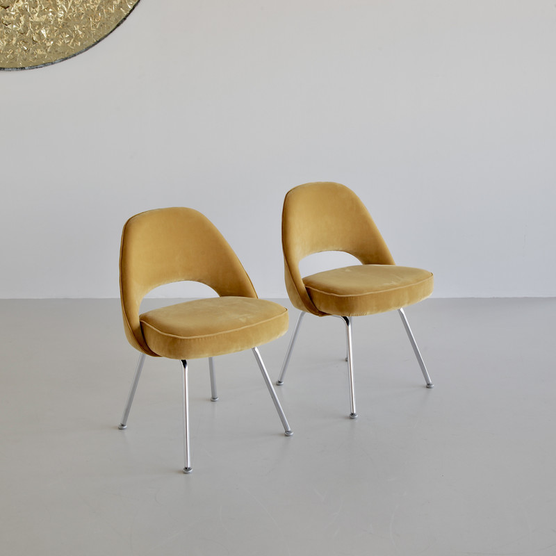 PAIR of Eero SAARINEN Conference Chairs, Knoll International