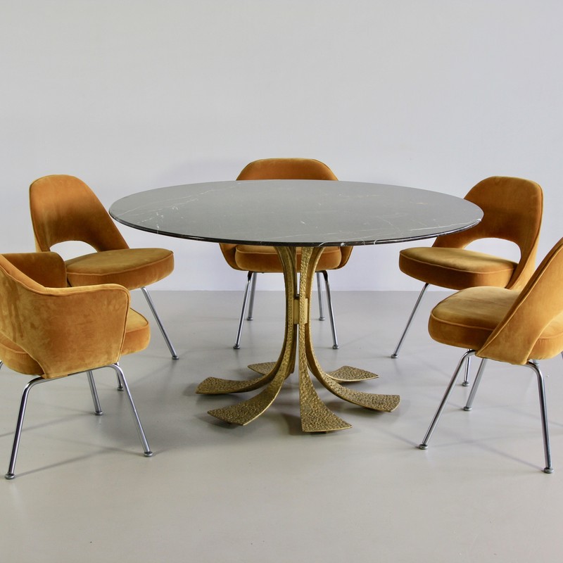 Pair of Eero SAARINEN Conference Chairs, Knoll International