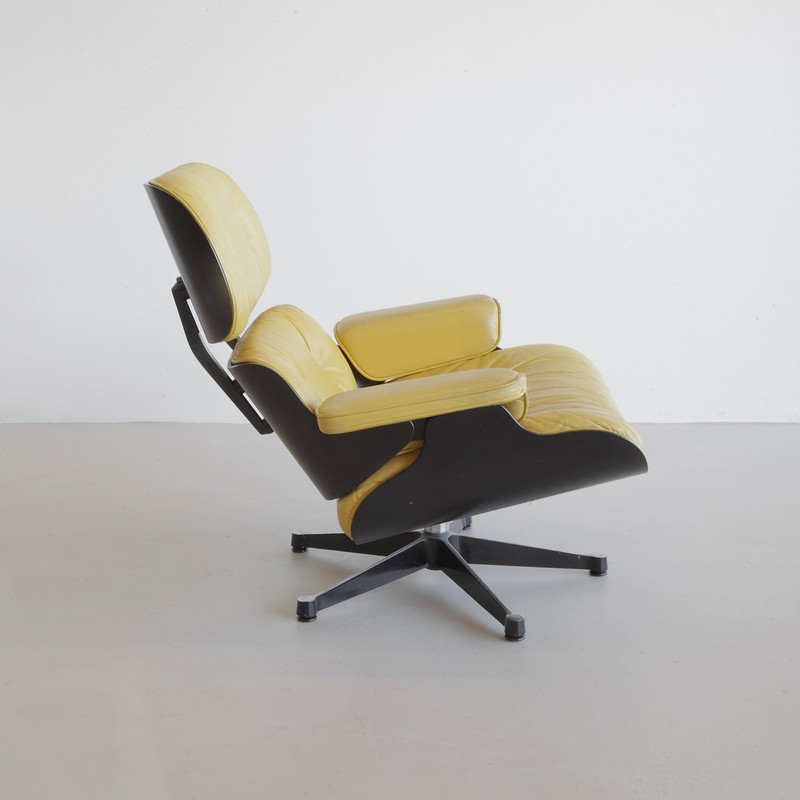 PAIR of Lounge Chairs by Charles & Ray EAMES, Vitra 1980s