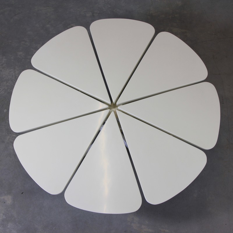 Petal Coffee Table, VINTAGE by Richard SCHULTZ