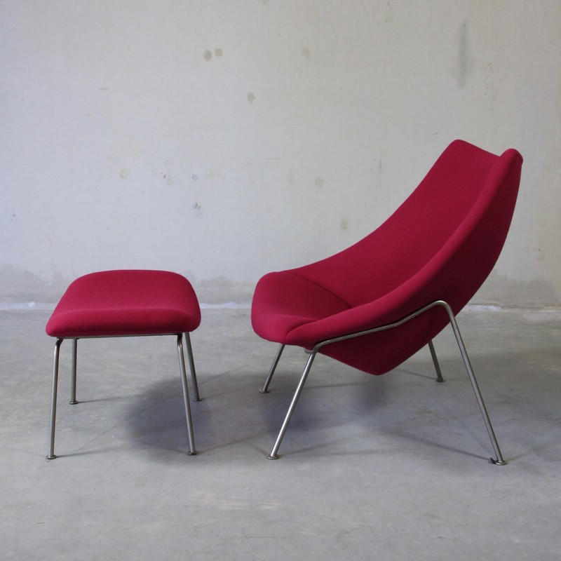 Pierre PAULIN, Oyster Chair & Foot Stool