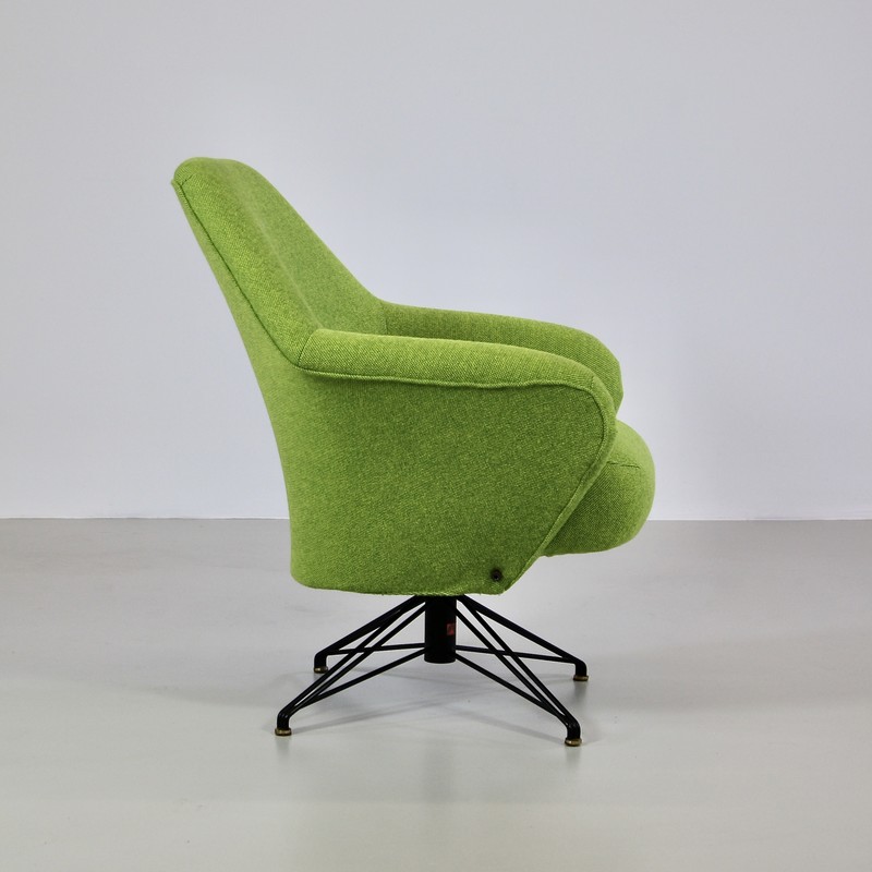 Rotating Armchair by Osvaldo BORSANI, TECNO