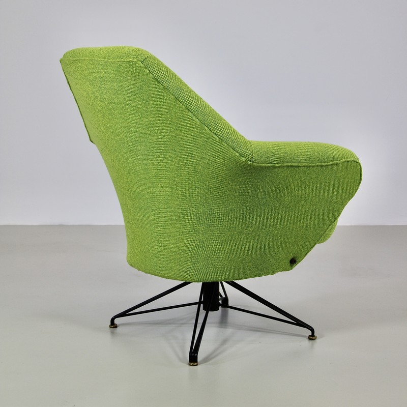 Rotating Armchair by Osvaldo BORSANI, TECNO