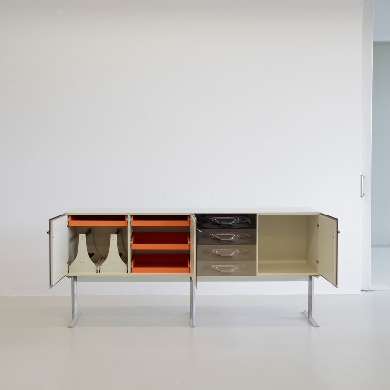 Sideboard by Raymond LOEWY, DF2000, 1969