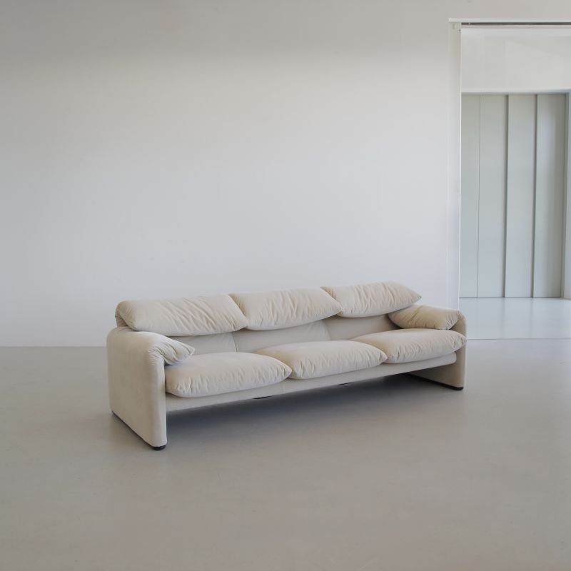 Three-Seat Sofa by Vico MAGISTRETTI for CASSINA 1973