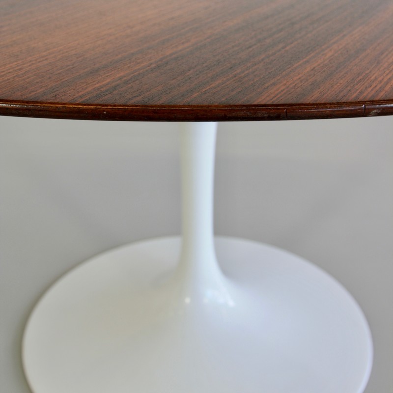 Tulip Table by Eero SAARINEN (135 cm)