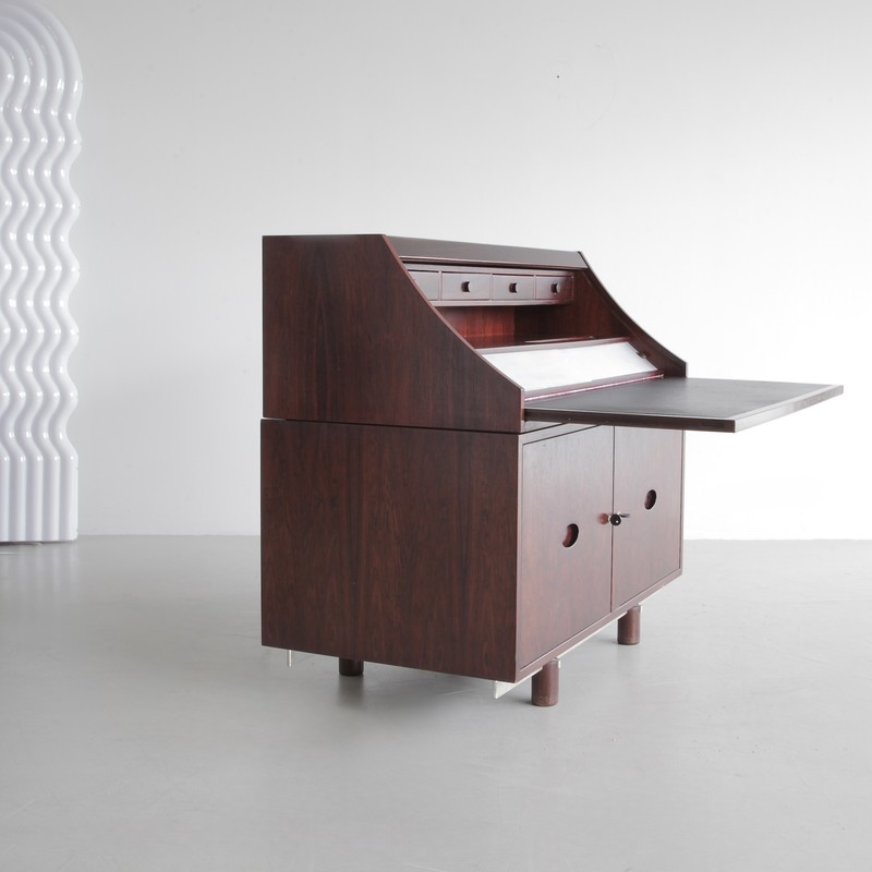 Writing Desk by Gianfranco FRATTINI for BERNINI