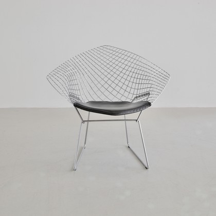 Diamond Chair by Harry BERTOIA, KNOLL INTERNATIONAL