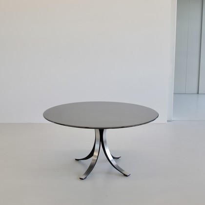 Dining Table by Osvaldo BORSANI & Eugenio GERLI with original black lacquered top, 1963/64