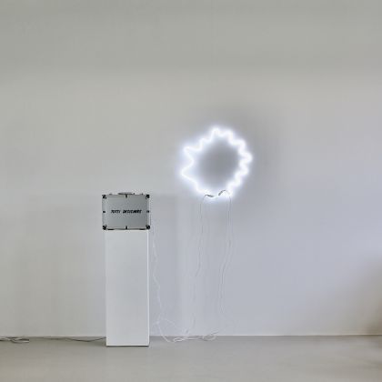 Neon multiple by Michelangelo PISTOLETTO, 1989