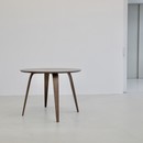 CHERNER Round Table in classic Walnut, 2003