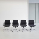 SET of 4 Charles & Ray EAMES Aluminium Office Chairs, VITRA (EA118)